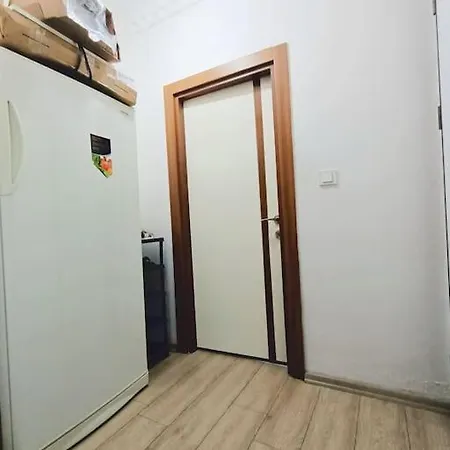 Merkez'de Esyali Studyo Daire Апартаменты *
