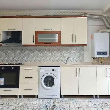 Merkez'de Esyali Studyo Daire Апартаменты